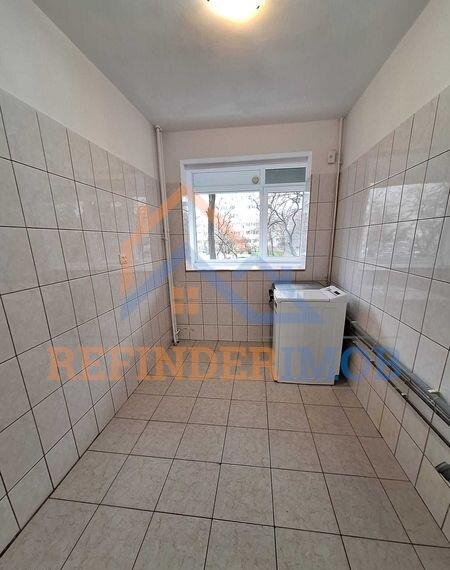 Titan Apartament de vanzare cu 2 camere, zona Titan - Liviu Rebreanu